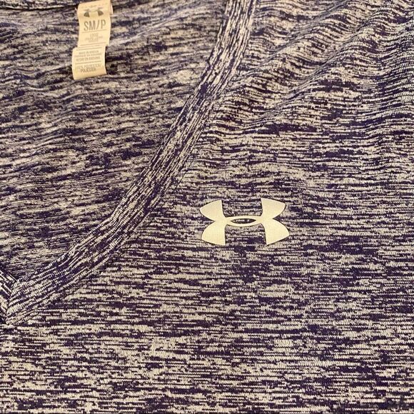 Under Armour V Neck Short Sleeve Tee Activewear Top Blue Gray Women’s S - Picture 4 of 9